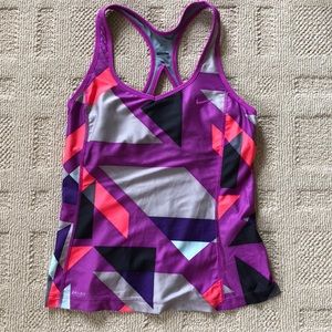 Nike top